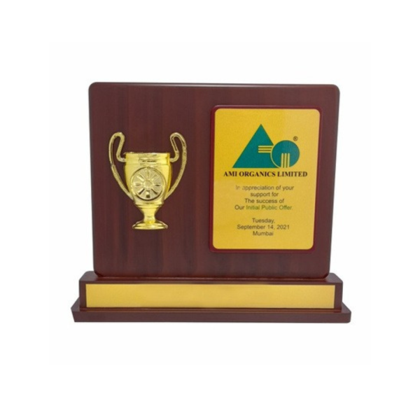 WM 9971 Trophy - 9.5 Inch